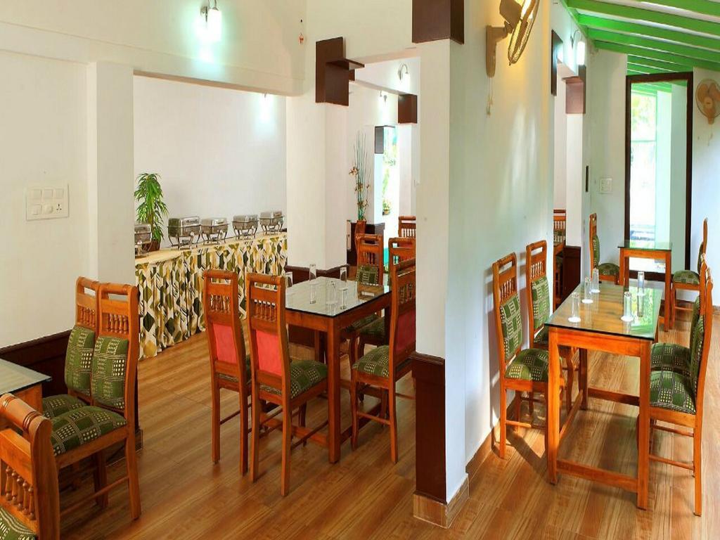 Thekkady Spice Valley Holiday Hotel Текади Екстериор снимка